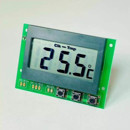50W-06C Modo de visualizaci&#xF3;n: reloj y temperatura alternativamente