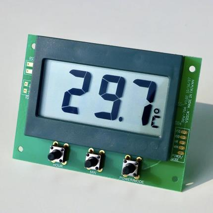 50W-70AC mostrado en el reloj